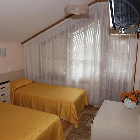 Zora Guest house Nesebar