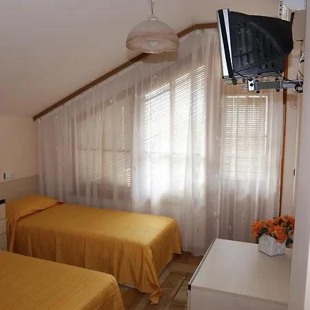 Zora Guest house Nesebar